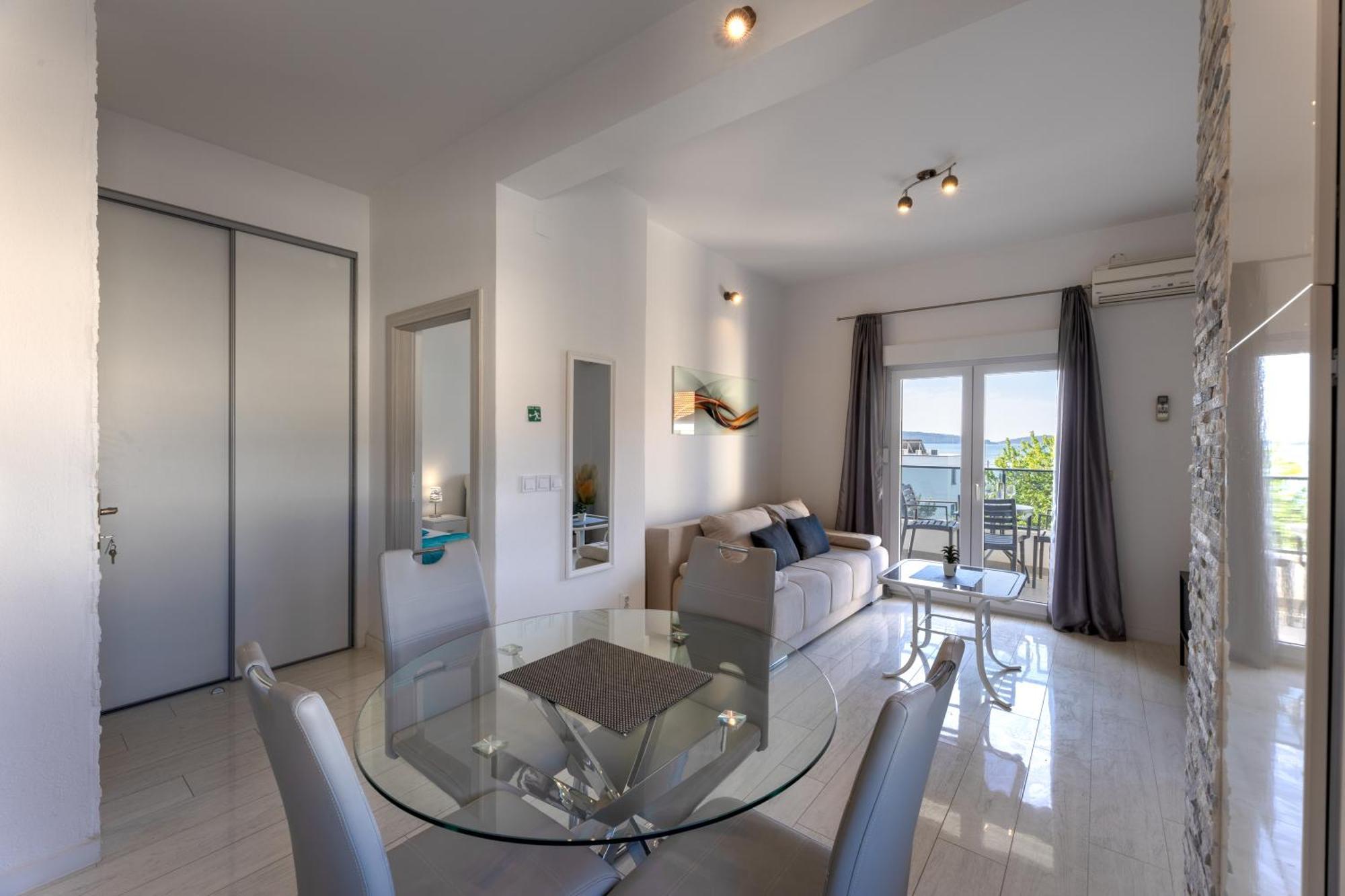 Apartments Bilopavlovic Kaštela Εξωτερικό φωτογραφία