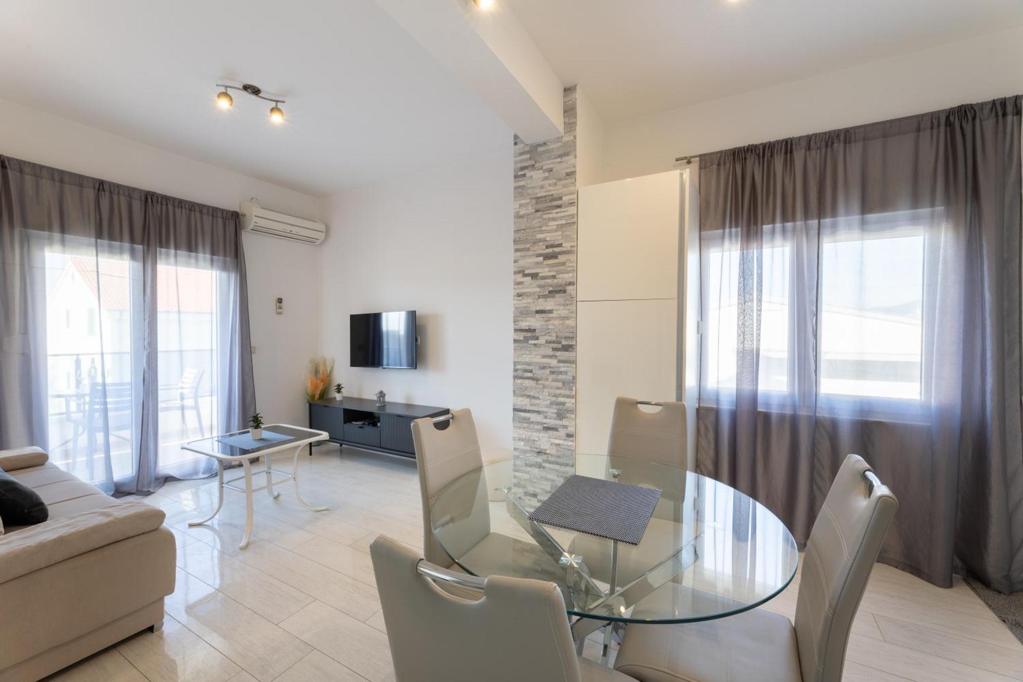 Apartments Bilopavlovic Kaštela Εξωτερικό φωτογραφία