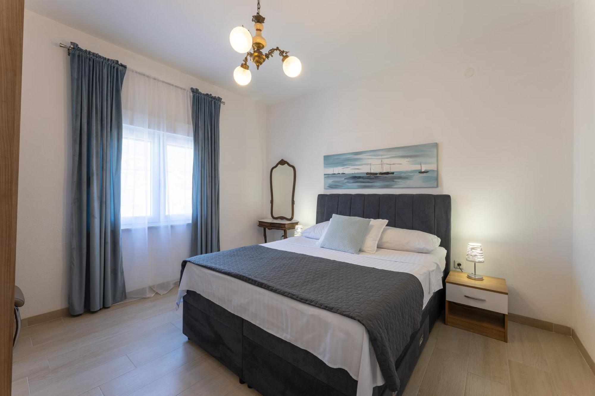 Apartments Bilopavlovic Kaštela Εξωτερικό φωτογραφία